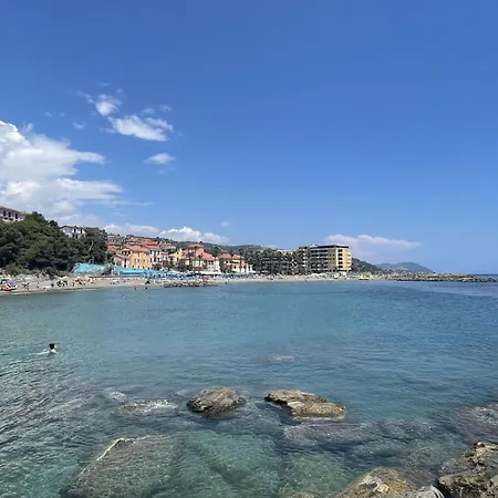Casa Di Elena A 300 Mt Dal Mare San Lorenzo al Mare