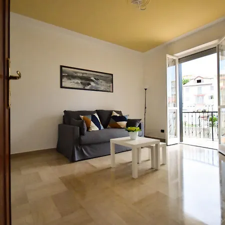 Casa Di Elena A 300 Mt Dal Mare Apartment San Lorenzo al Mare