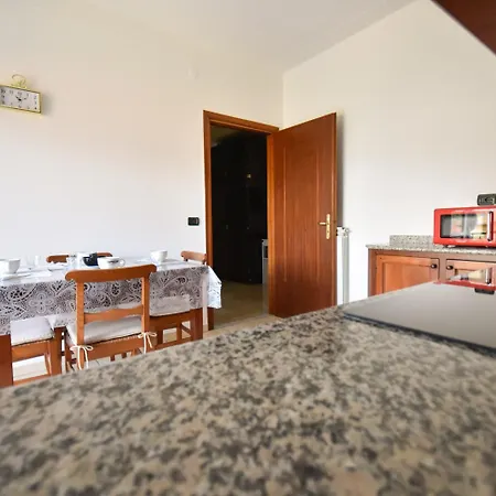 Casa Di Elena A 300 Mt Dal Mare Apartment