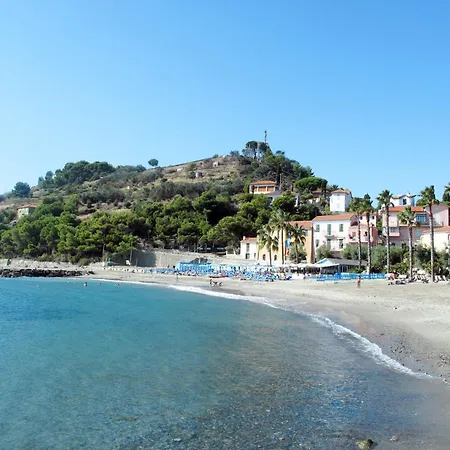 Lägenhet Casa Di Elena 200 Mt Dal Mare *