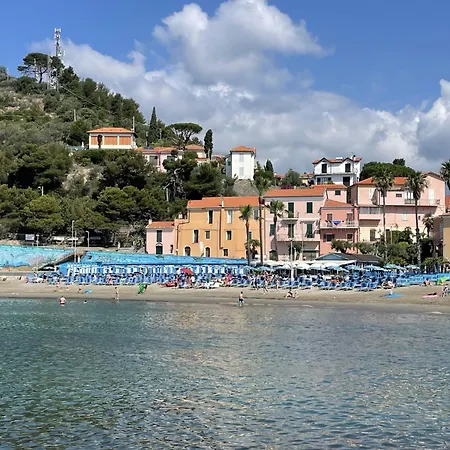 Casa Di Elena 200 Mt Dal Mare * San Lorenzo al Mare