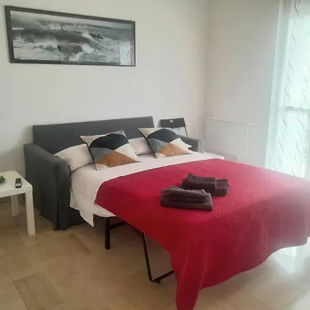 Lägenhet Casa Di Elena 200 Mt Dal Mare *